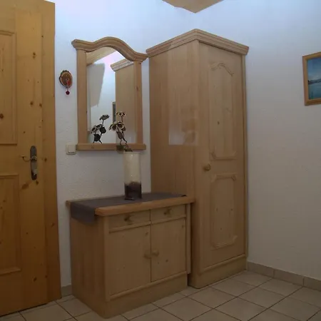 Apparthaus Alpina Apartment *
